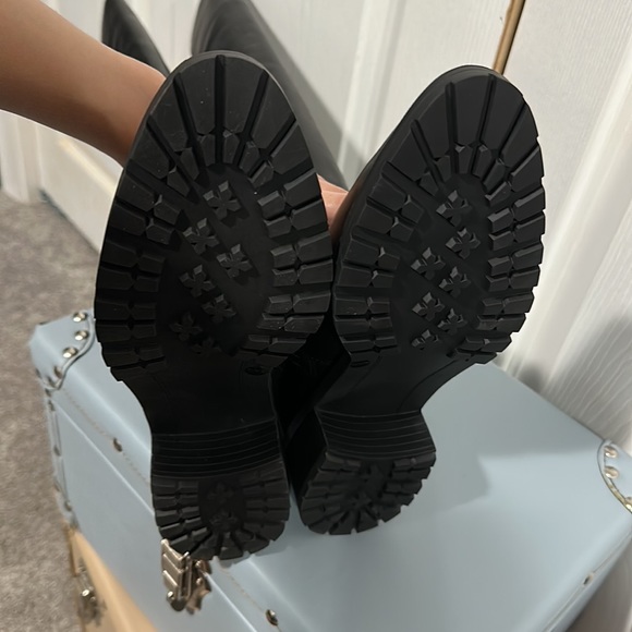 🍁Sole Society Favian Boots in "Black Soft Silk/STR MICRO" - Picture 7 of 10